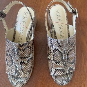Animal print sole society sandal